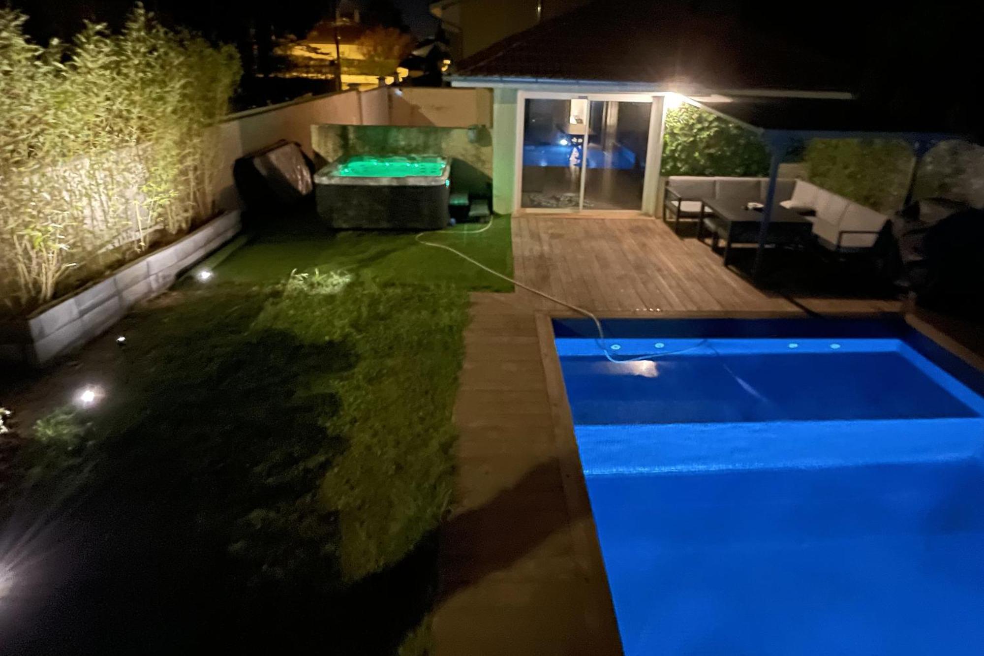 Unique! Jacuzzi Prive 35°C + Cinema Villa Entiere Meyzieu Kültér fotó
